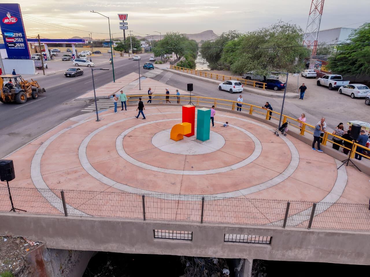 Entrega Toño Astiazarán andador lineal Lázaro Cárdenas, obra elegida por vecinos a través del presupuesto CRECES