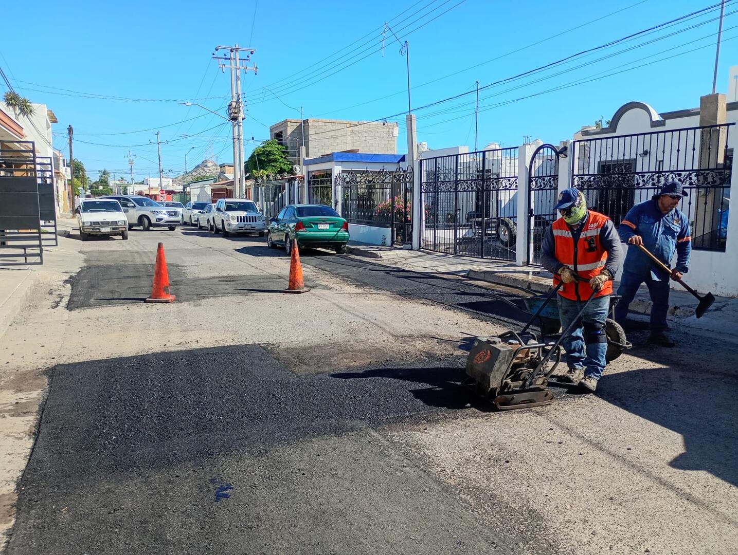 Refuerza Ayuntamiento de Hermosillo mantenimiento vial con acciones permanentes de bacheo