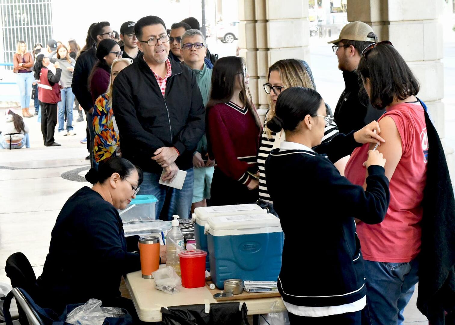 Continuarán en Palacio Municipal módulos de vacunación contra sarampión hasta viernes 20
