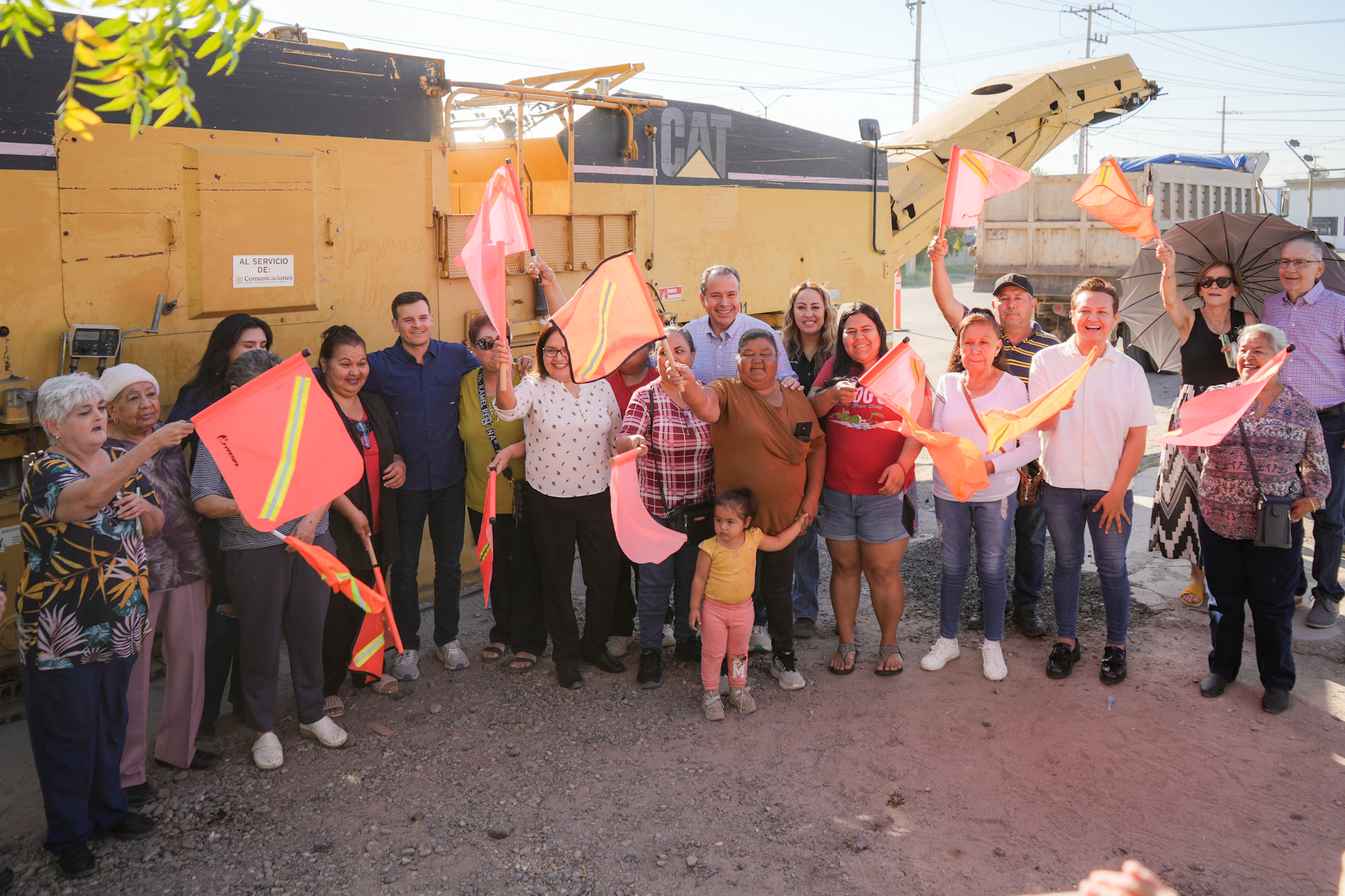 Arranca Toño Astiazarán jornadas de recarpeteo en 18 vialidades en colonias de la ciudad